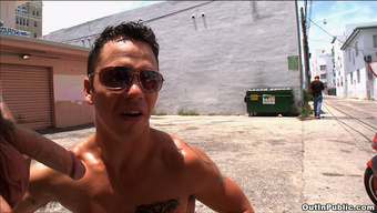 Sex In Public: Risky, But Worth It! / byline=false