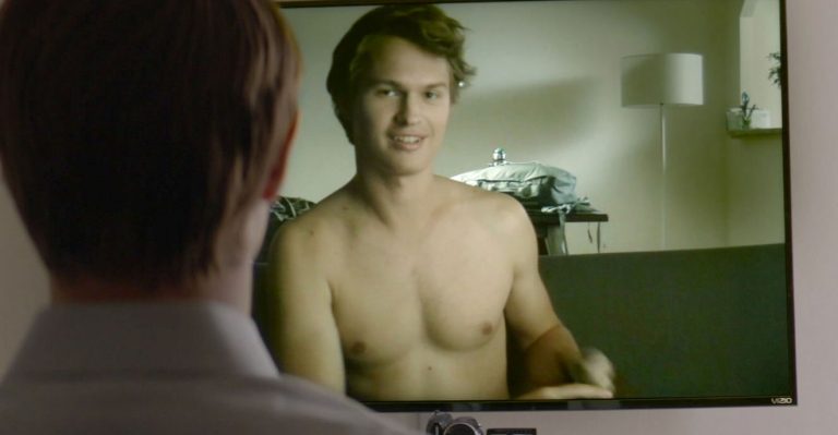 Ansel Elgort’s Huge Dick Is Trending On Twitter
