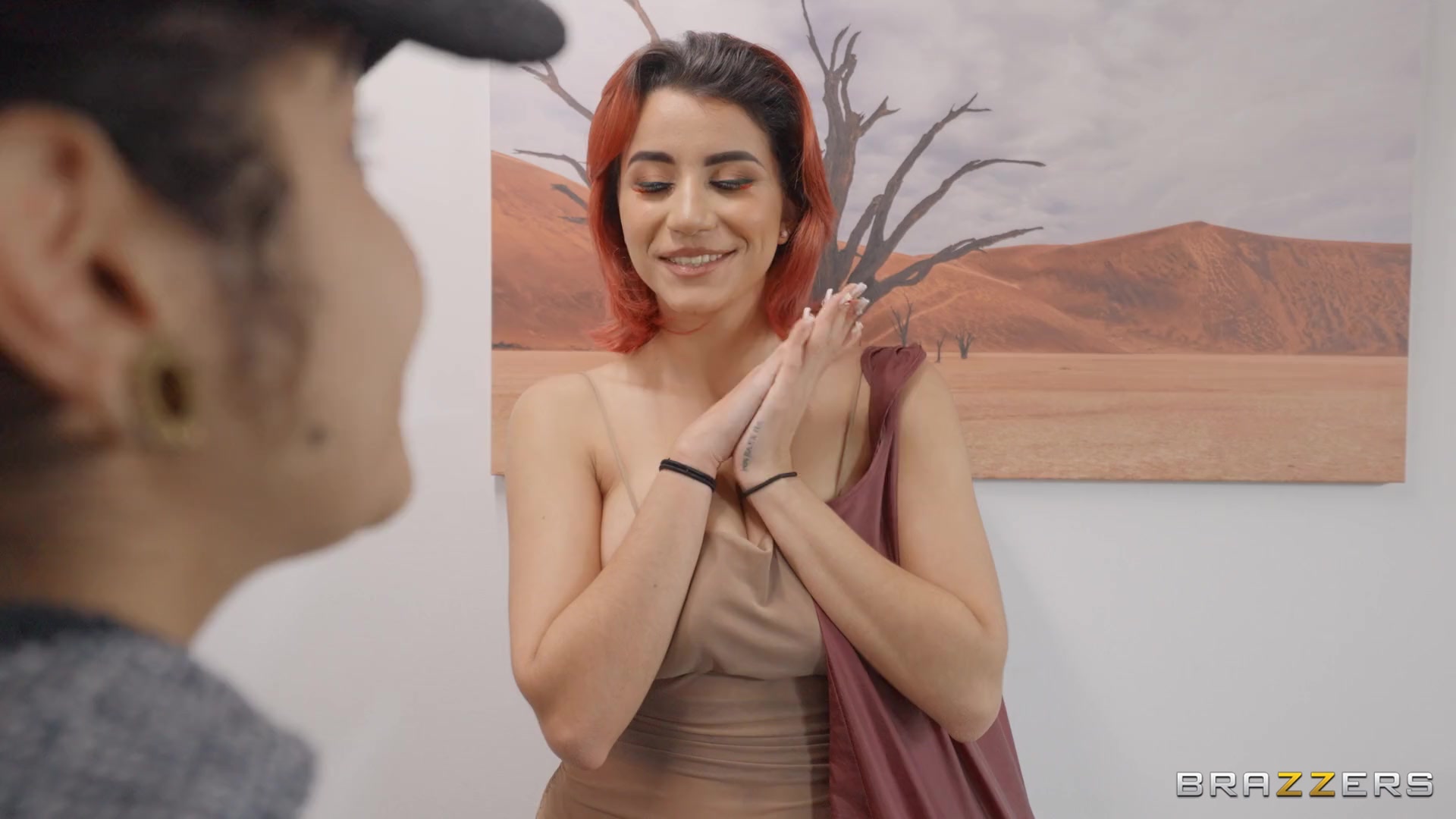 Twenty Questions With Hot Starlet Roxie Sinner - Fleshbot