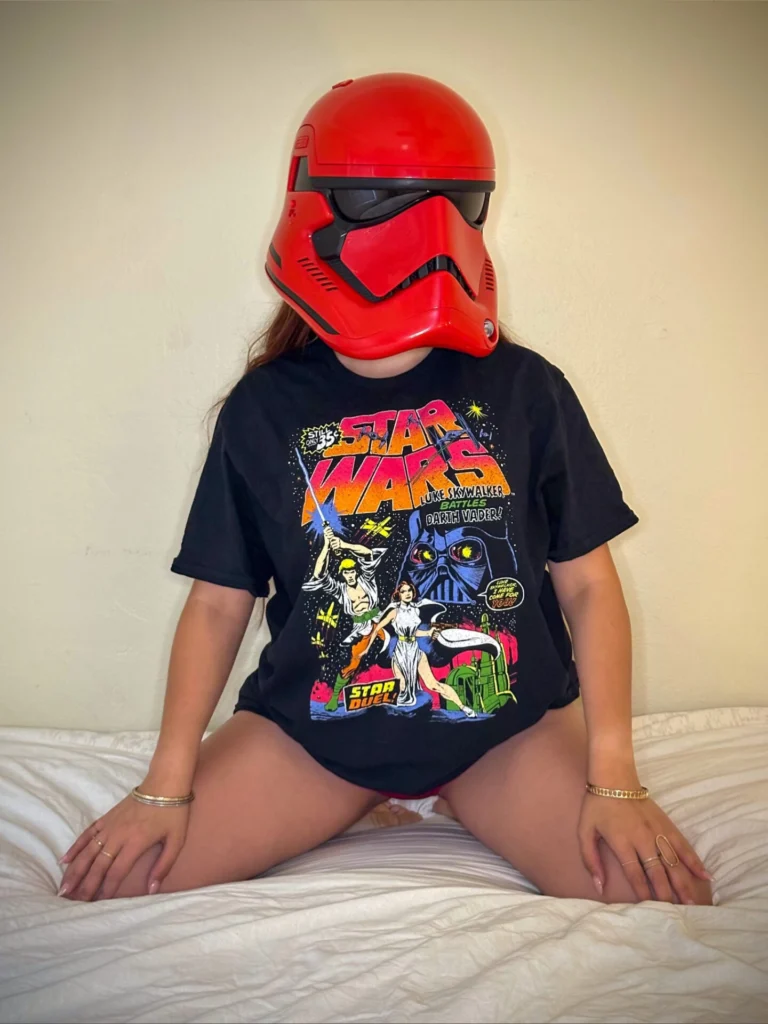 Elixserr sensual portraitElixserr alluring photoElixserr seductive visual