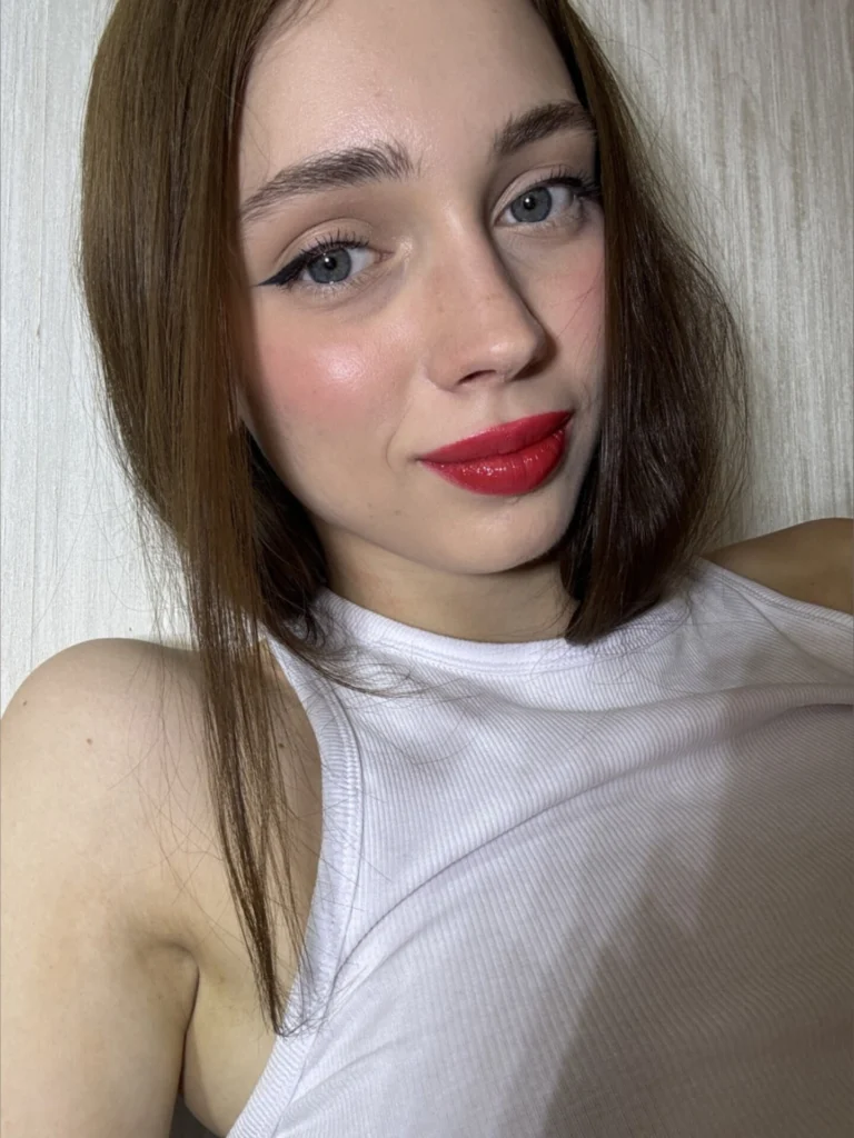 LUCY_TWINKLE - Fleshbot