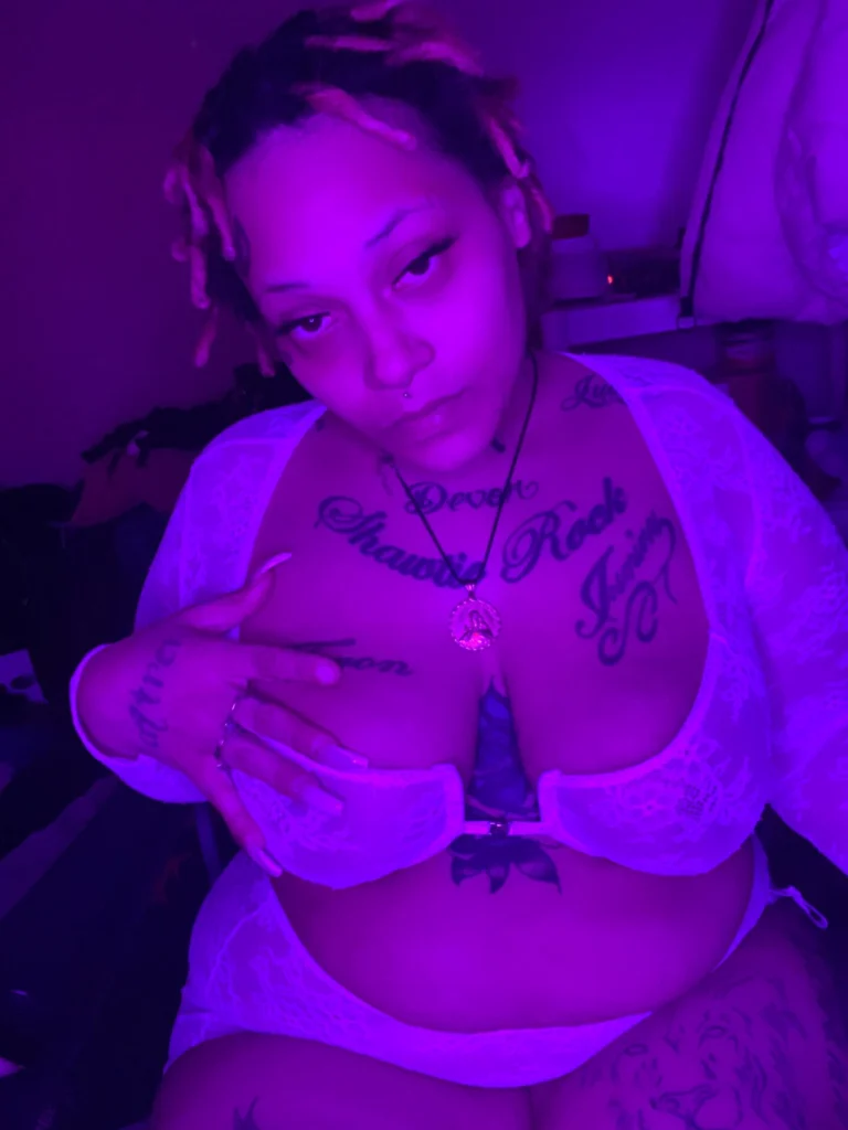 princesspeaxhpiggies OnlyFans - Princess Peaxh - Creator Profile - Fleshbot