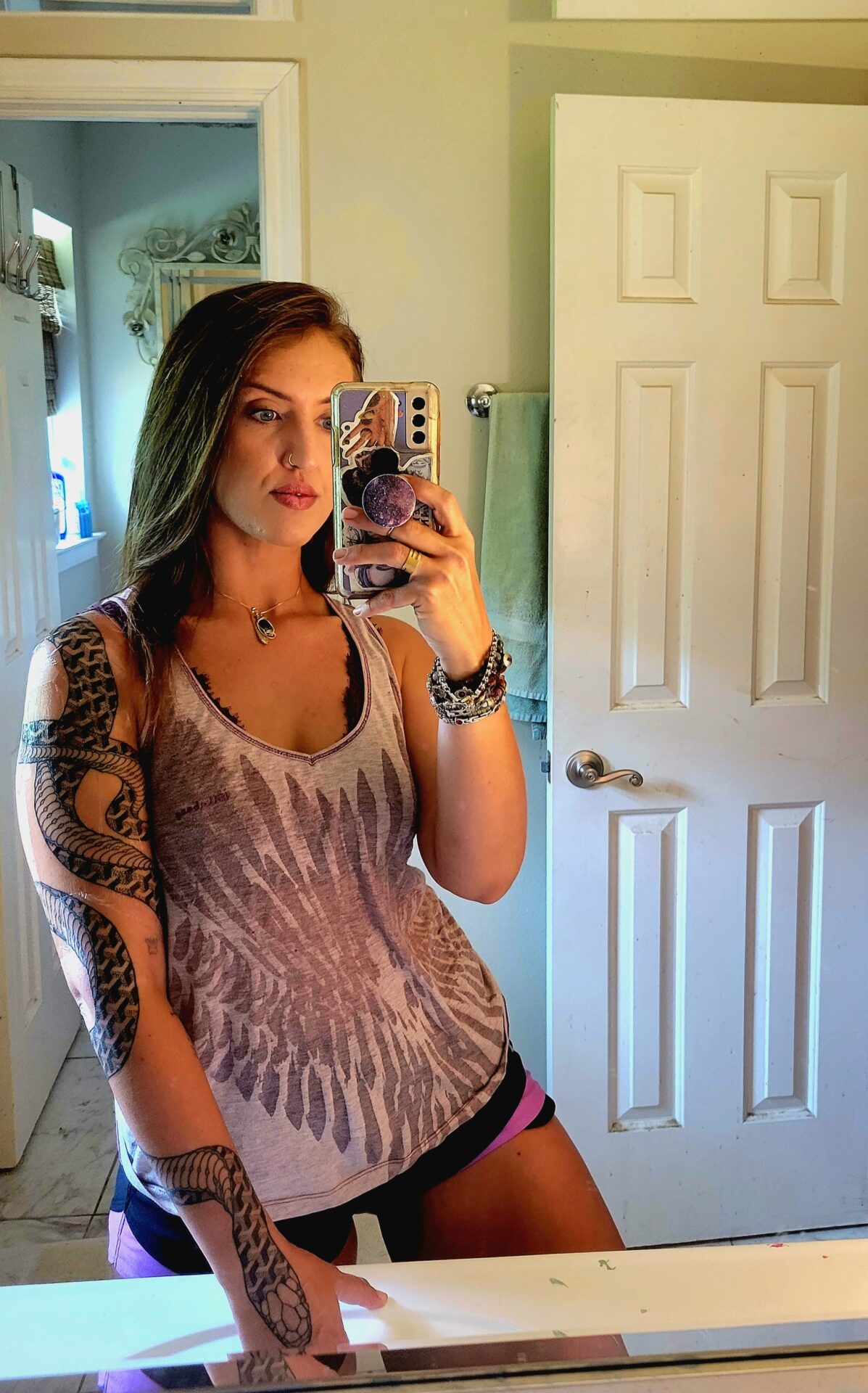 Riley Raven - Fleshbot