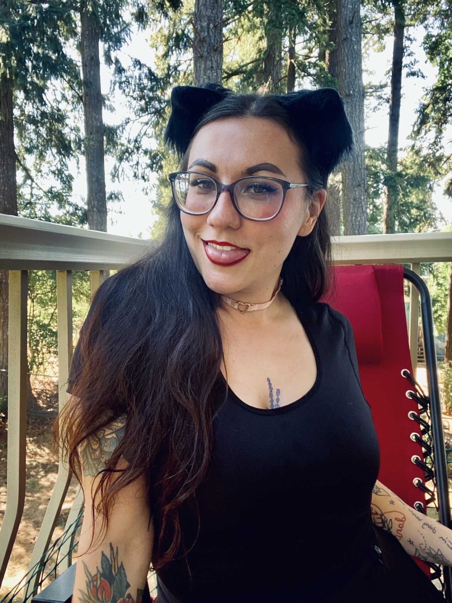 k i t t e n - Fleshbot