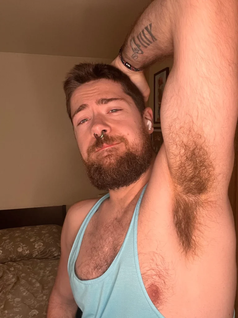 Robin X Pierce from OnlyFans captivating her audience