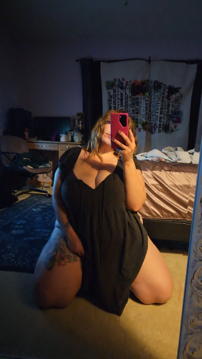 Allison Wyte intimate glance