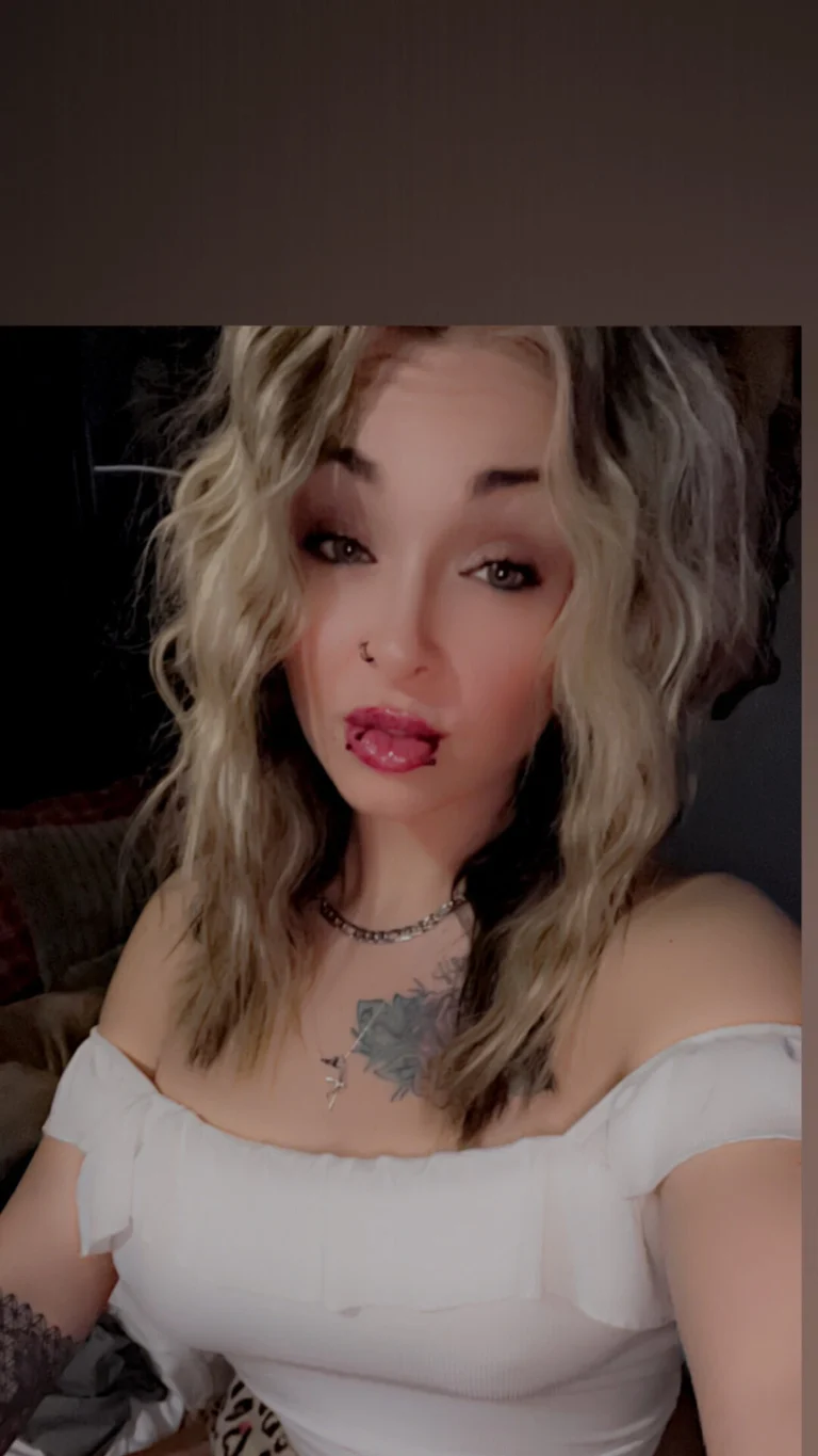 goodygirl9295 OnlyFans - Baby Valerie - Creator Profile - Fleshbot