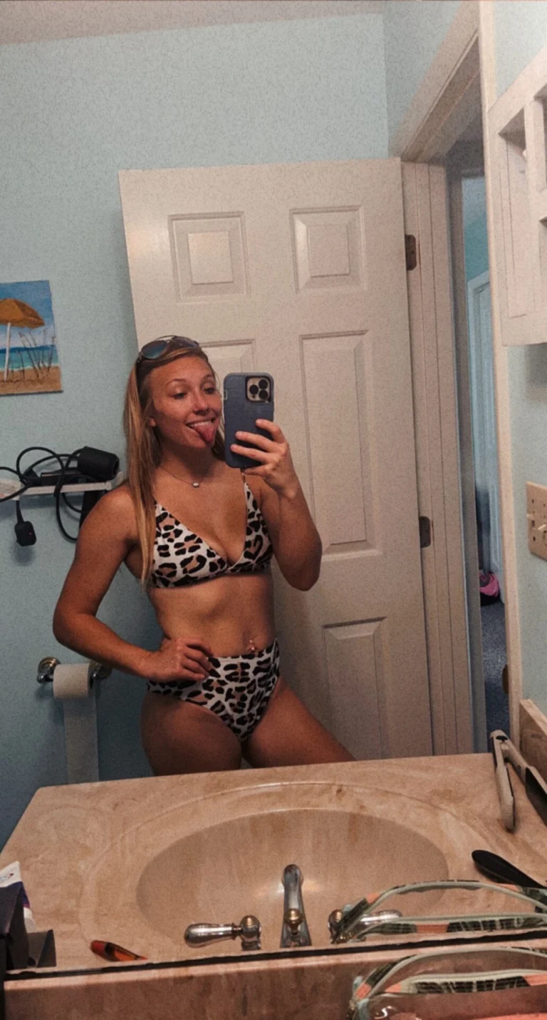 xoxo.babymama OnlyFans - Linsey Wagner - Creator Profile - Fleshbot