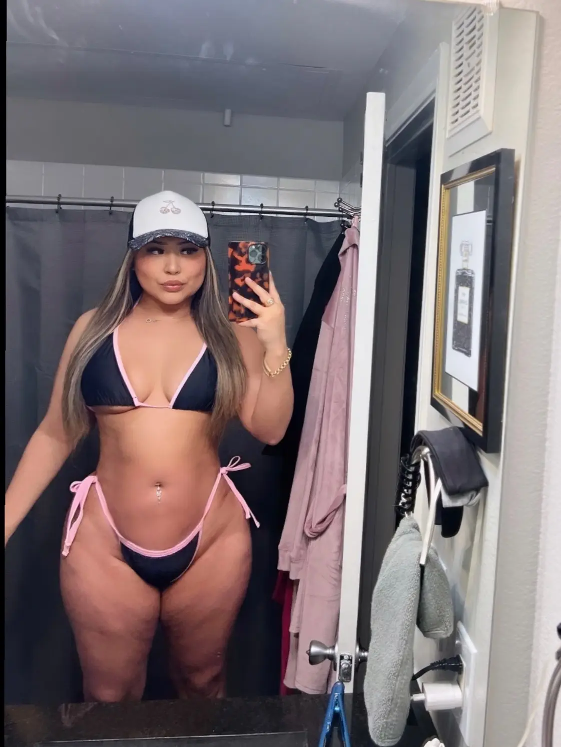 Karenmamasita - Fleshbot