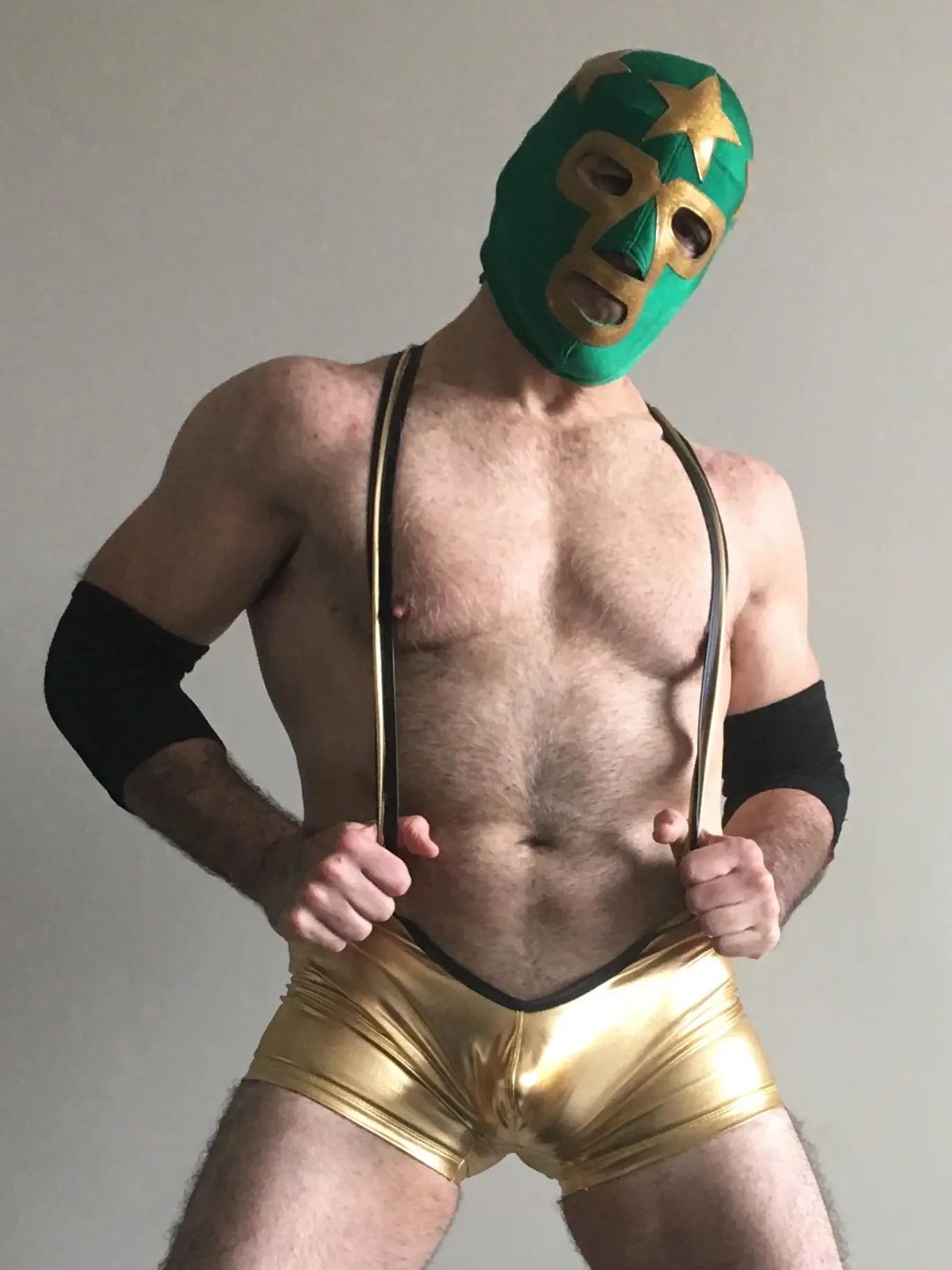 Marcwrestler commands the spotlight with his charm