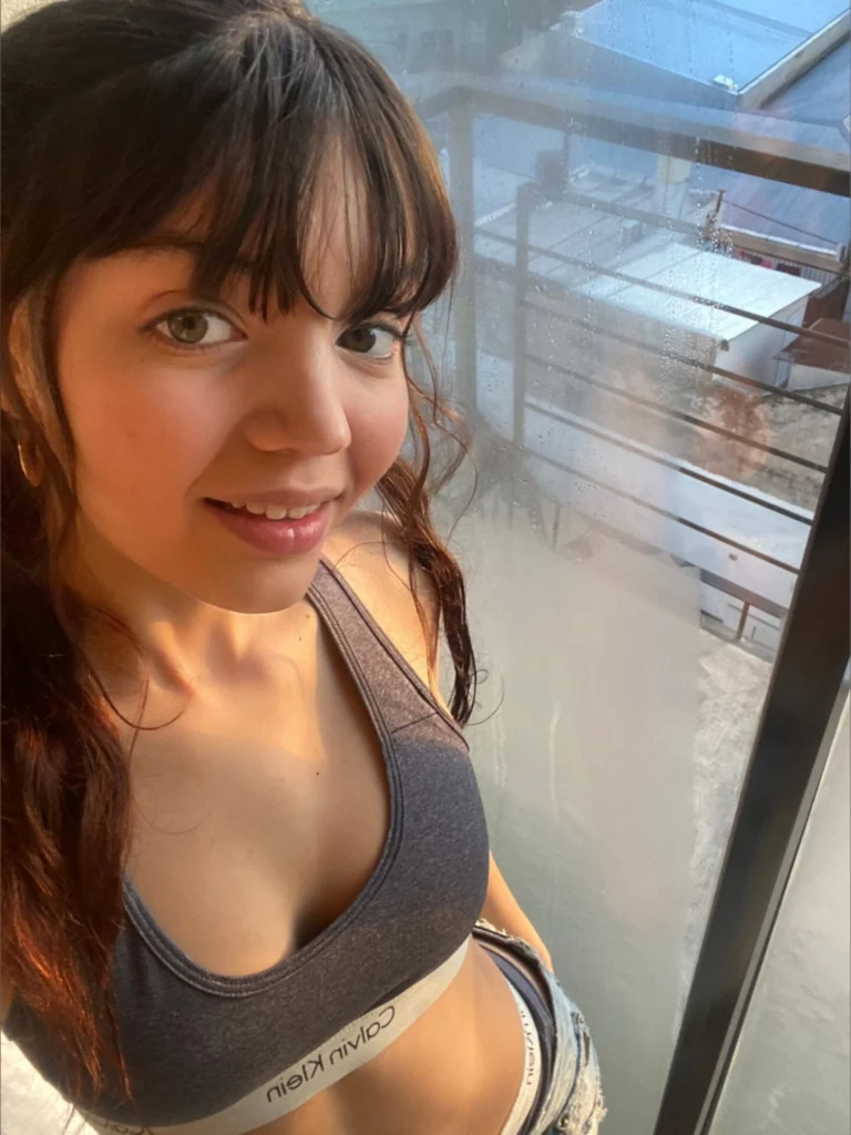 carolineevip OnlyFans - Carolina | Virgin - Creator Profile - Fleshbot