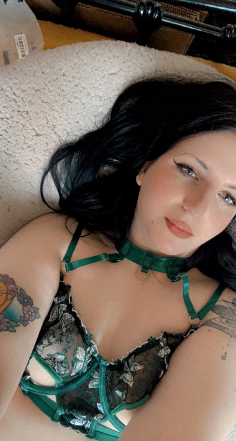 moonxevie OnlyFans - evie - Creator Profile - Fleshbot