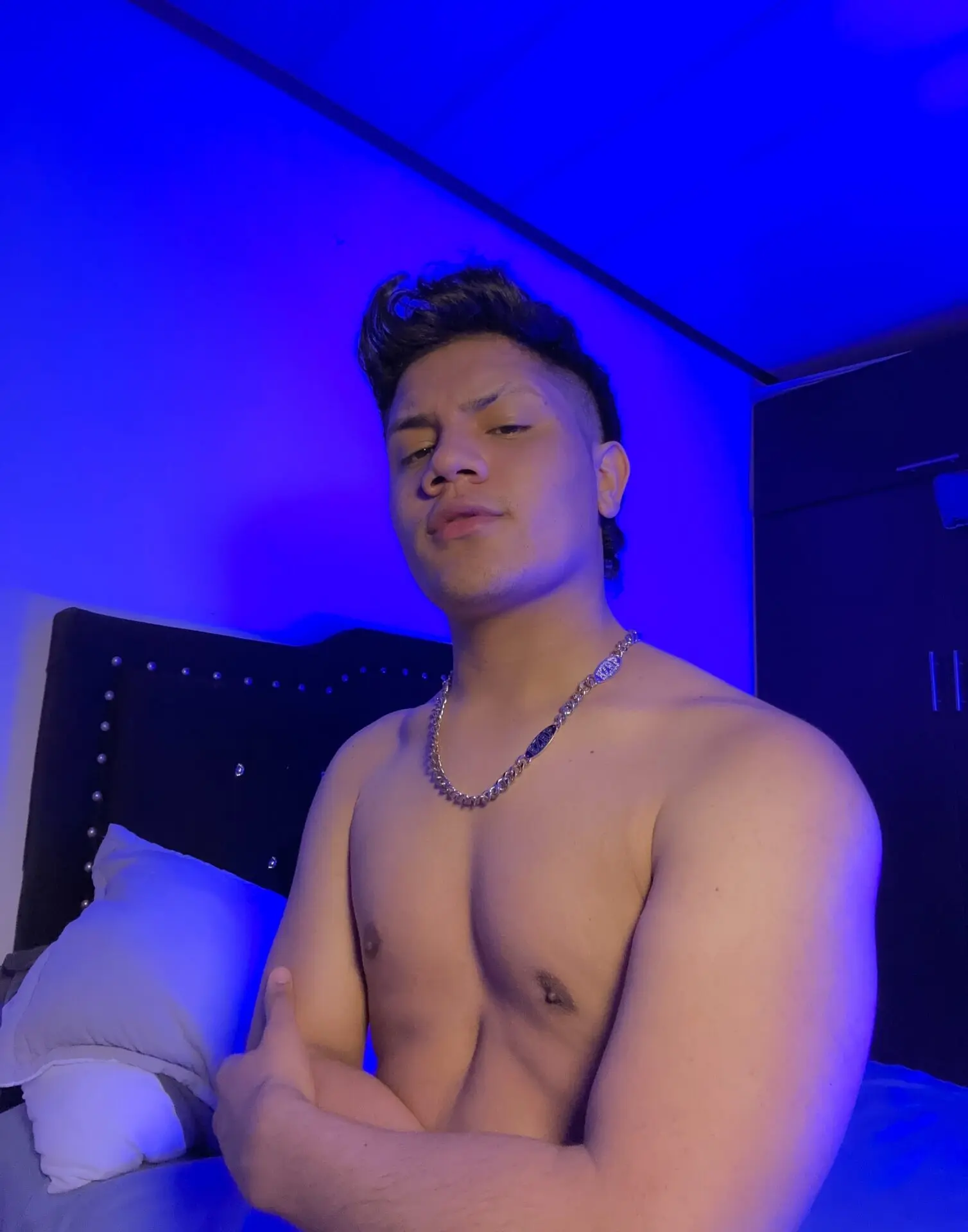 oswaboy1 OnlyFans - Oswaldo - Creator Profile - Fleshbot