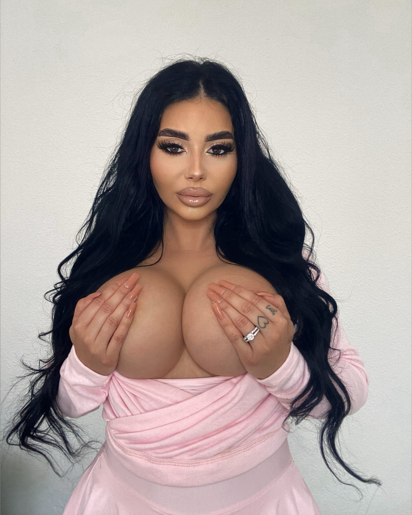 estefa1992 OnlyFans - Your Doll - Creator Profile - Fleshbot