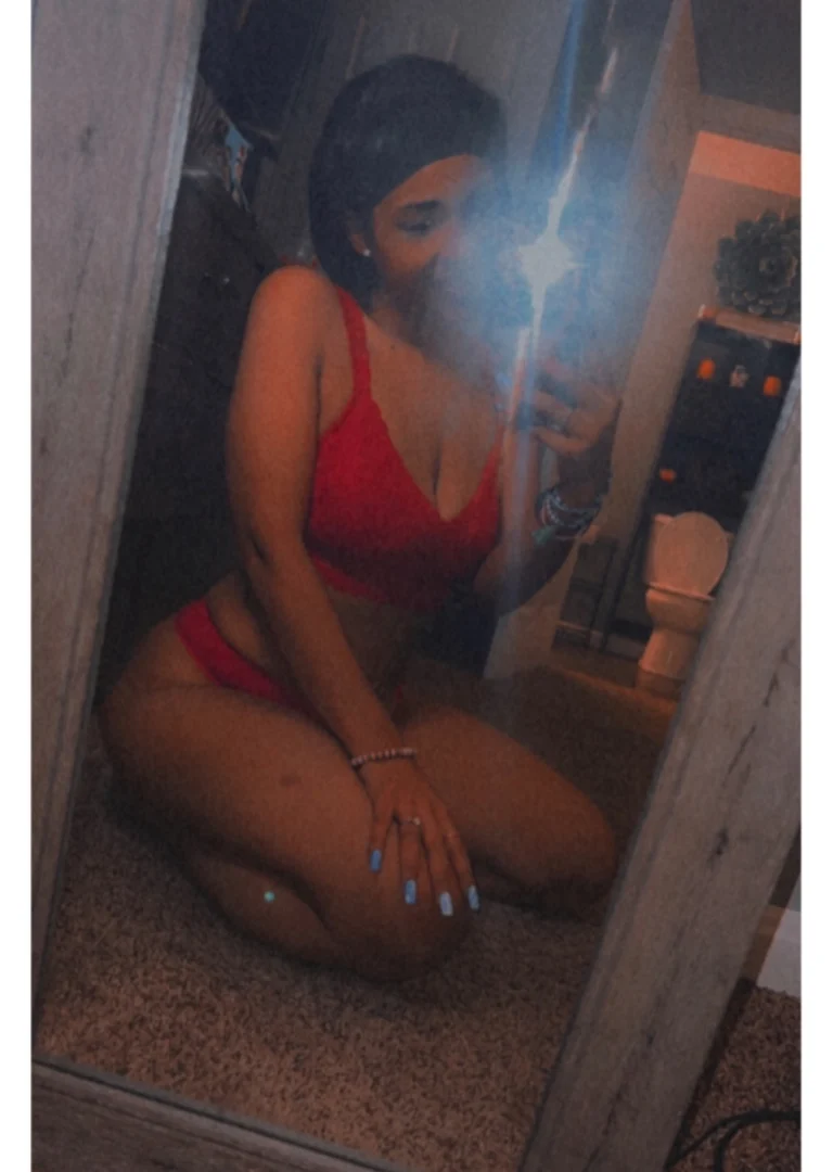 peachybabe25 OnlyFans - Peachy Babe - Creator Profile - Fleshbot