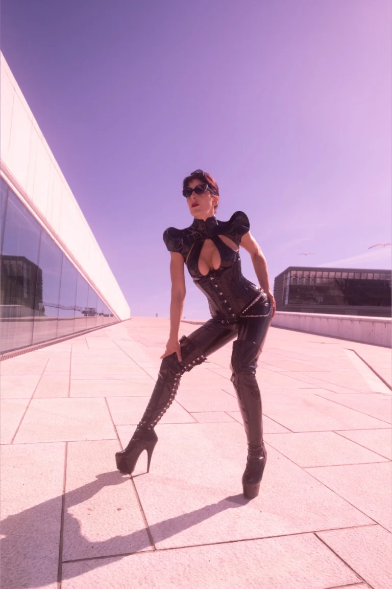 tantricdomina OnlyFans - Mistress Kalyss Mercury - Creator Profile -  Fleshbot