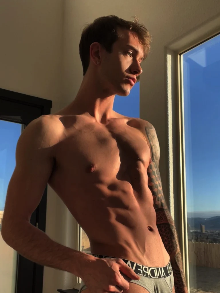 finnaugust OnlyFans - Finn August - Creator Profile - Fleshbot