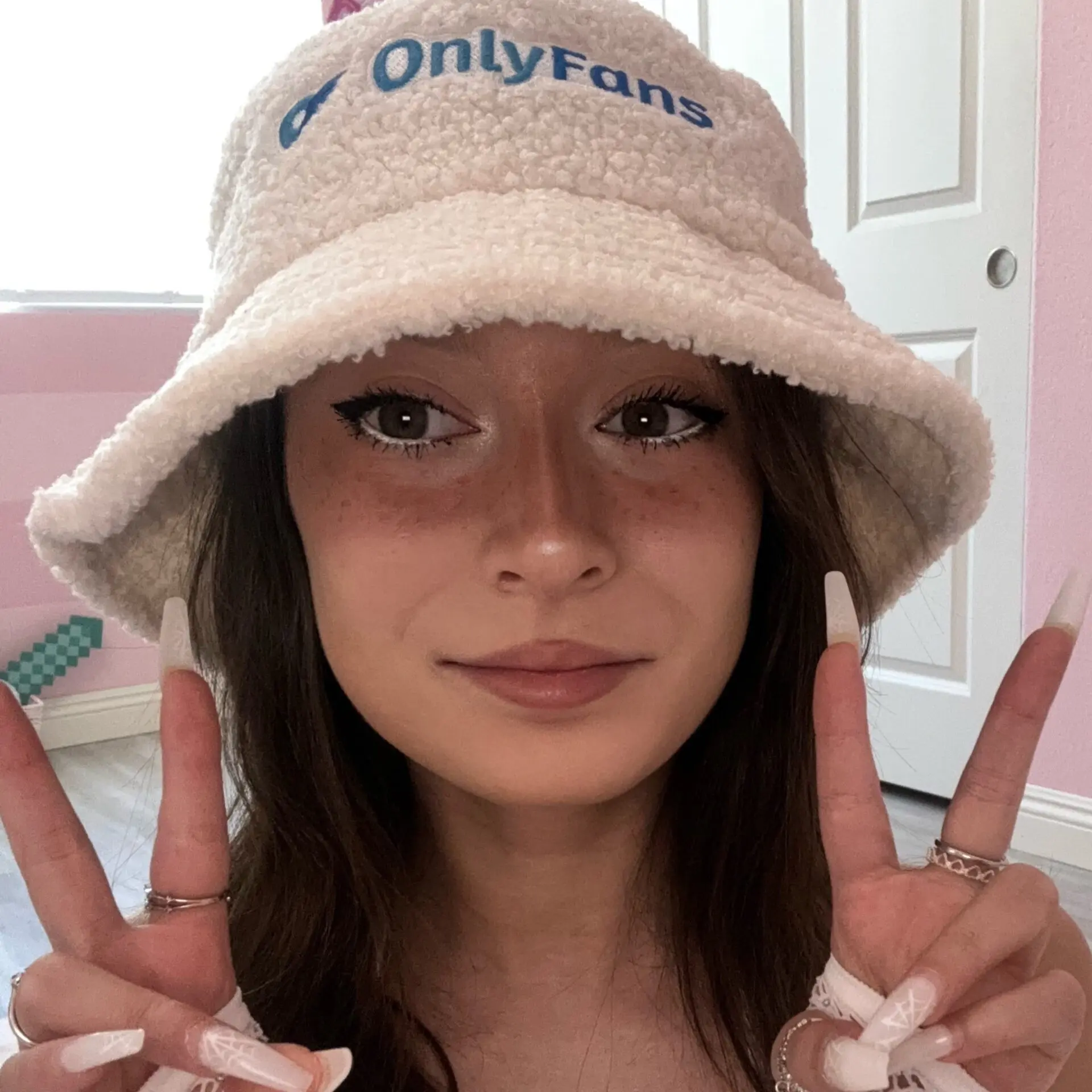 Alyssa - Fleshbot