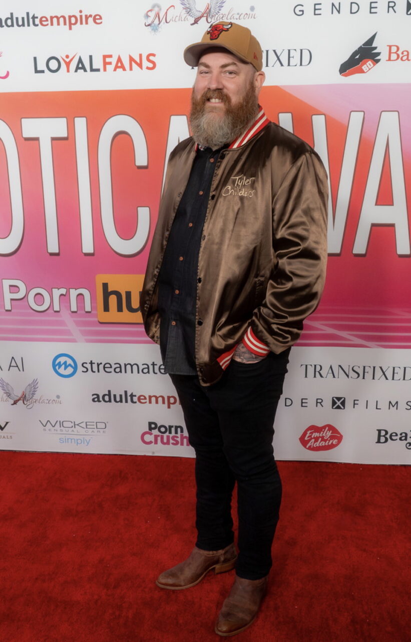 Ricky Greenwood Wins TEAs Trophy for Scene Work