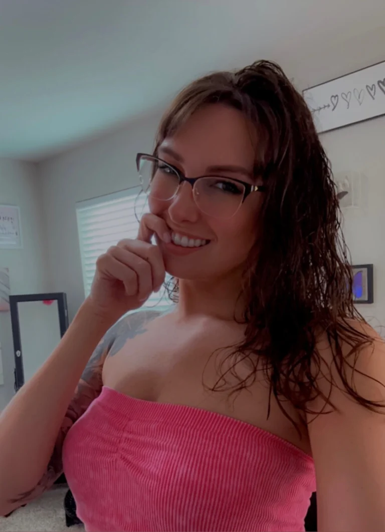 rileyjadeadams OnlyFans - Creator Profile - Fleshbot