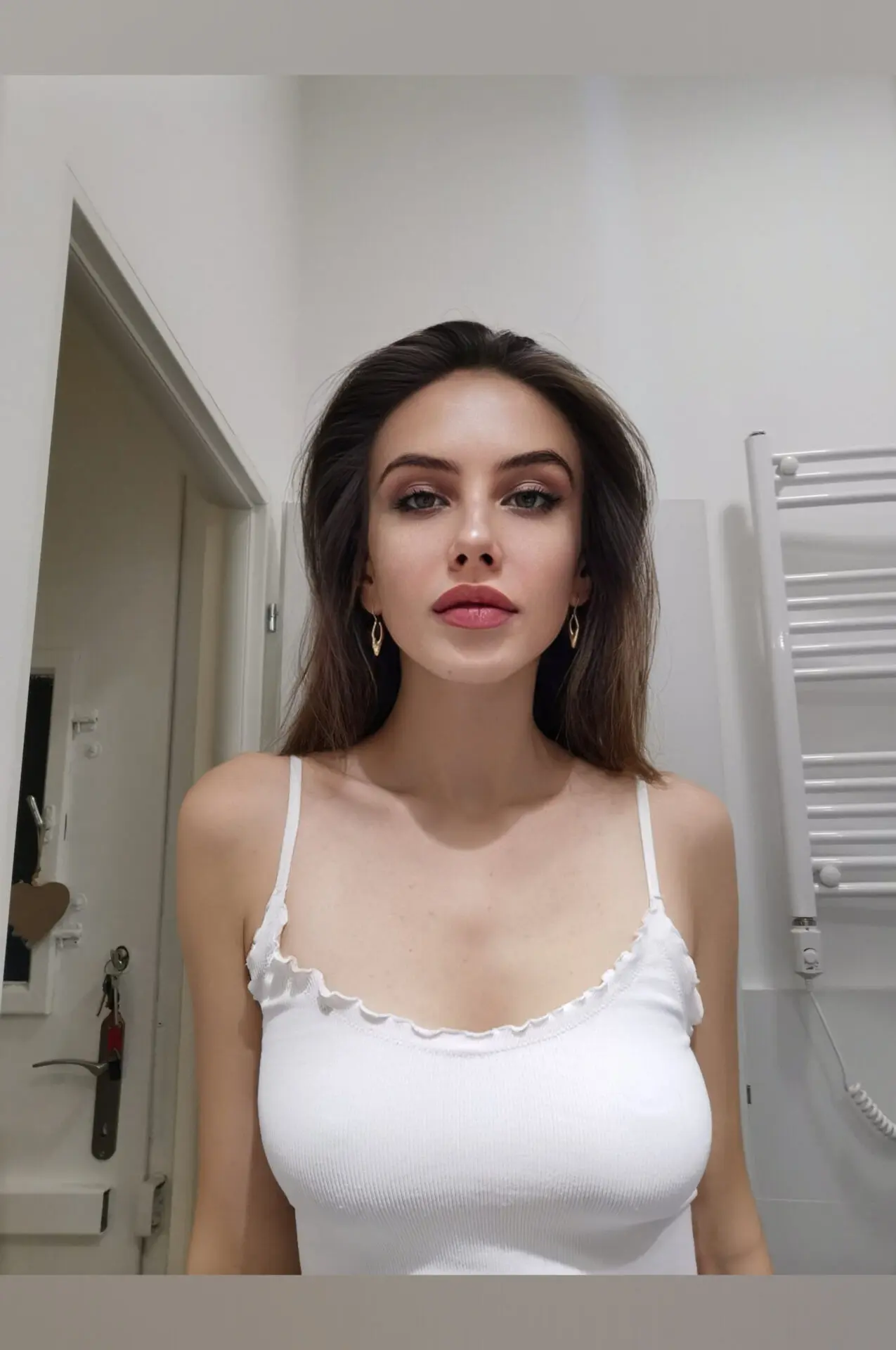 Realalisa's intimate portrait