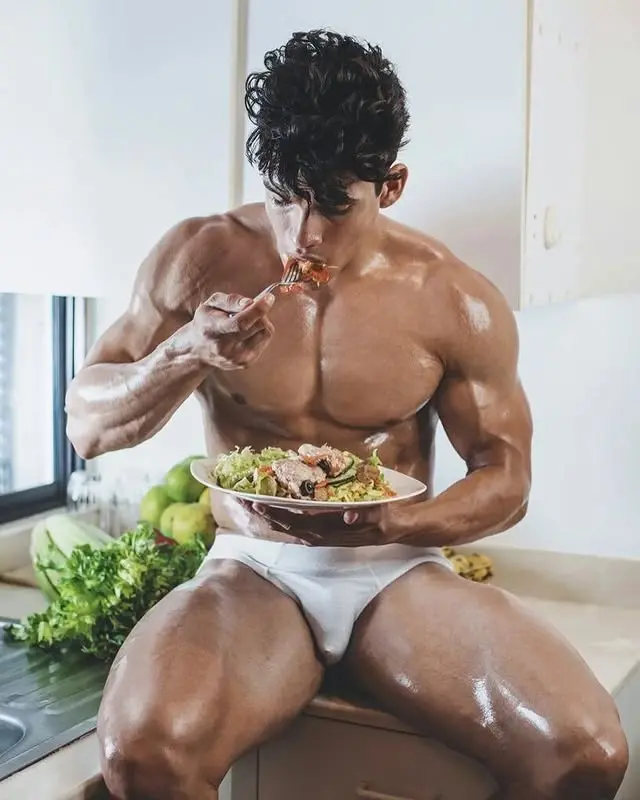 muscle bulge pic