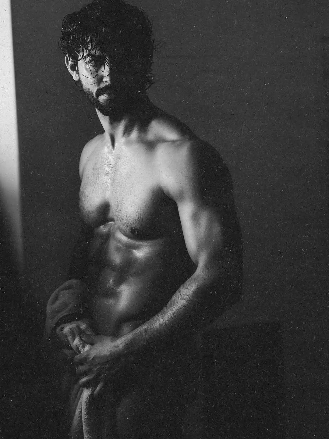 male model shirtless 