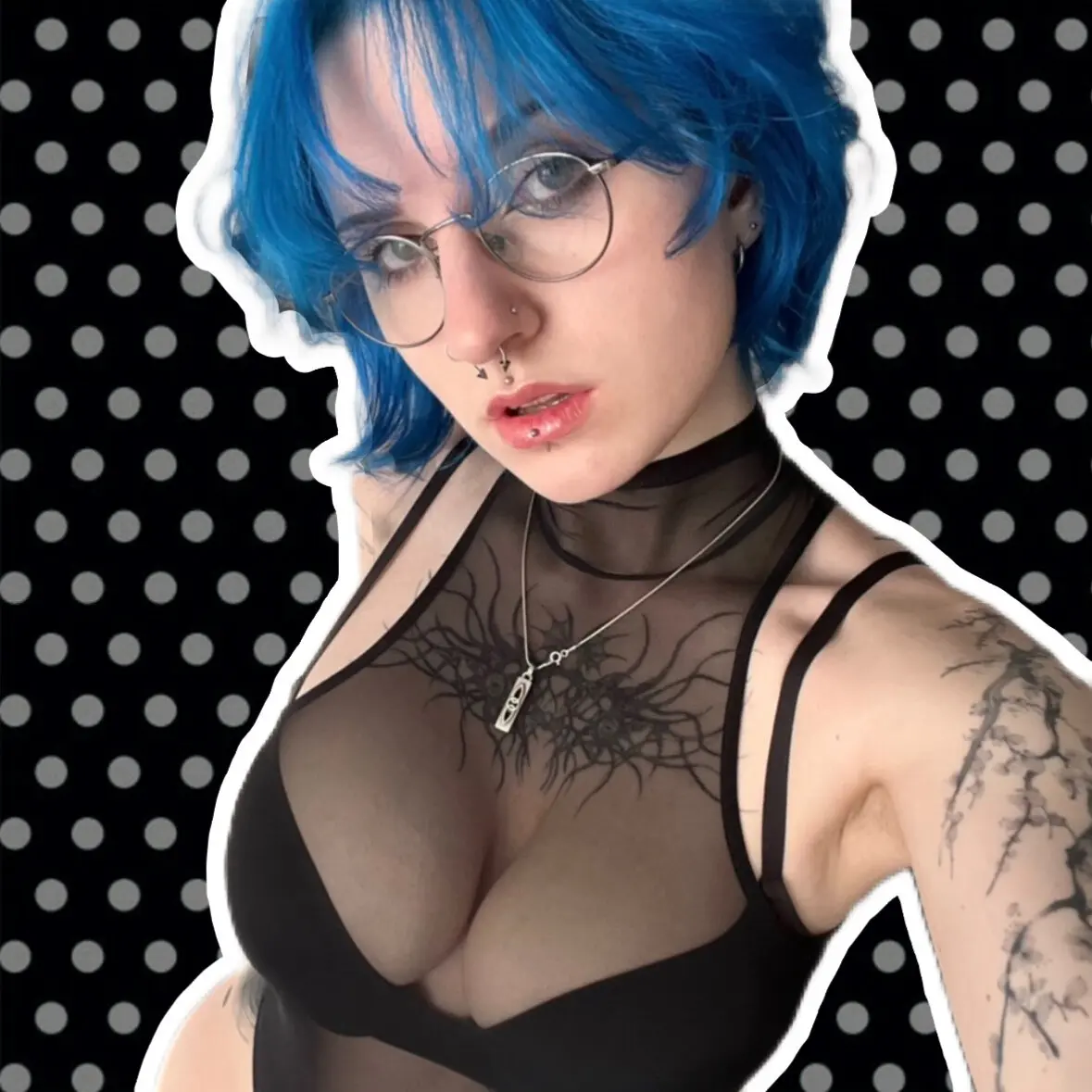 lyracr0w0-vip OnlyFans Leaks