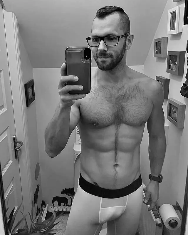male VPL pic