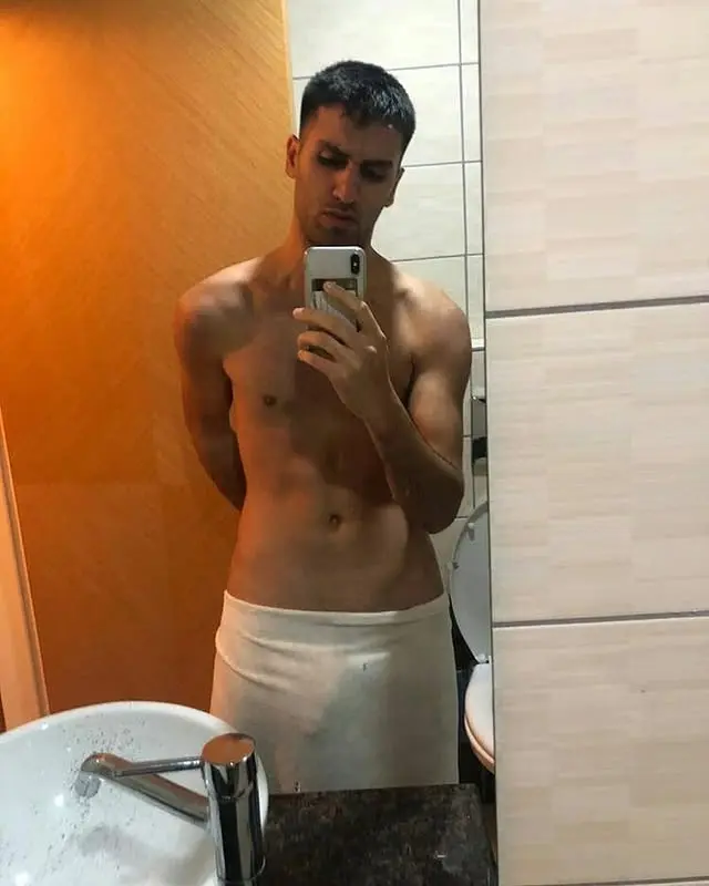 male bulge pic