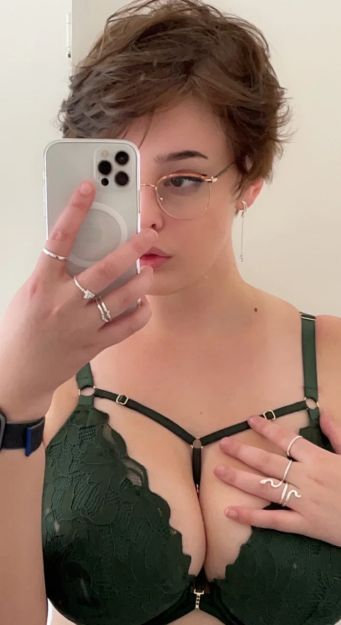 bitterbritt OnlyFans Leaks
