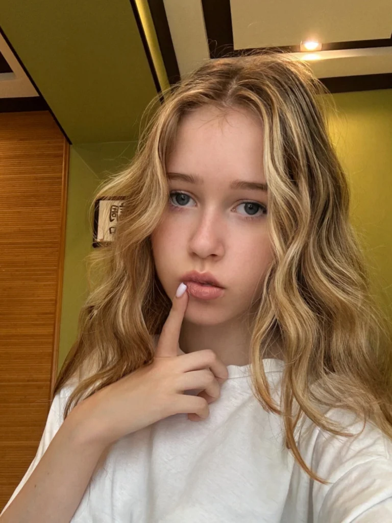 nata meow captivating profile