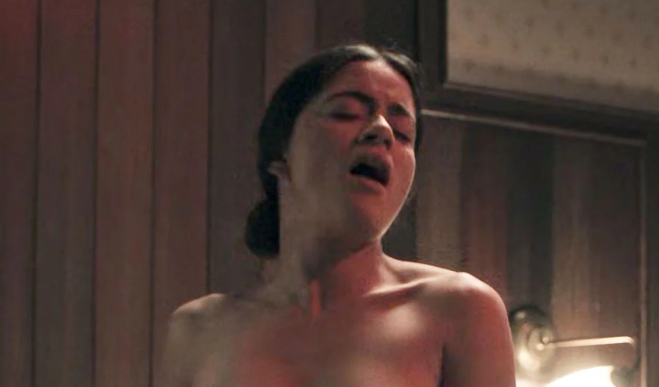 See Paulina Gaitán’s Huge Boobs In New Nude Scenes
