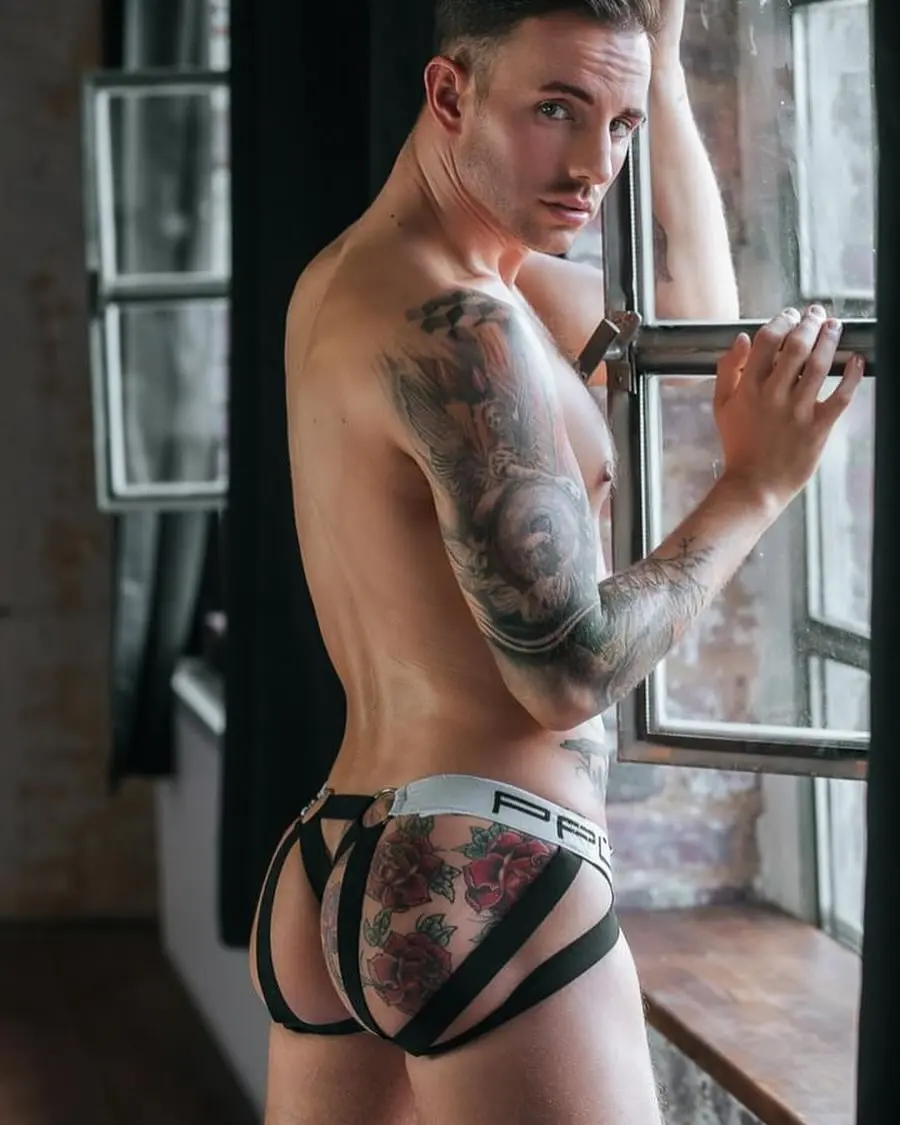 bubble butt in jockstrap pic
