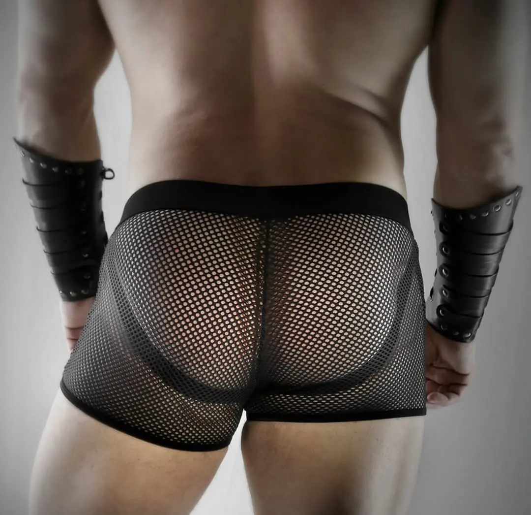 muscle butt butt in mesh shorts pic