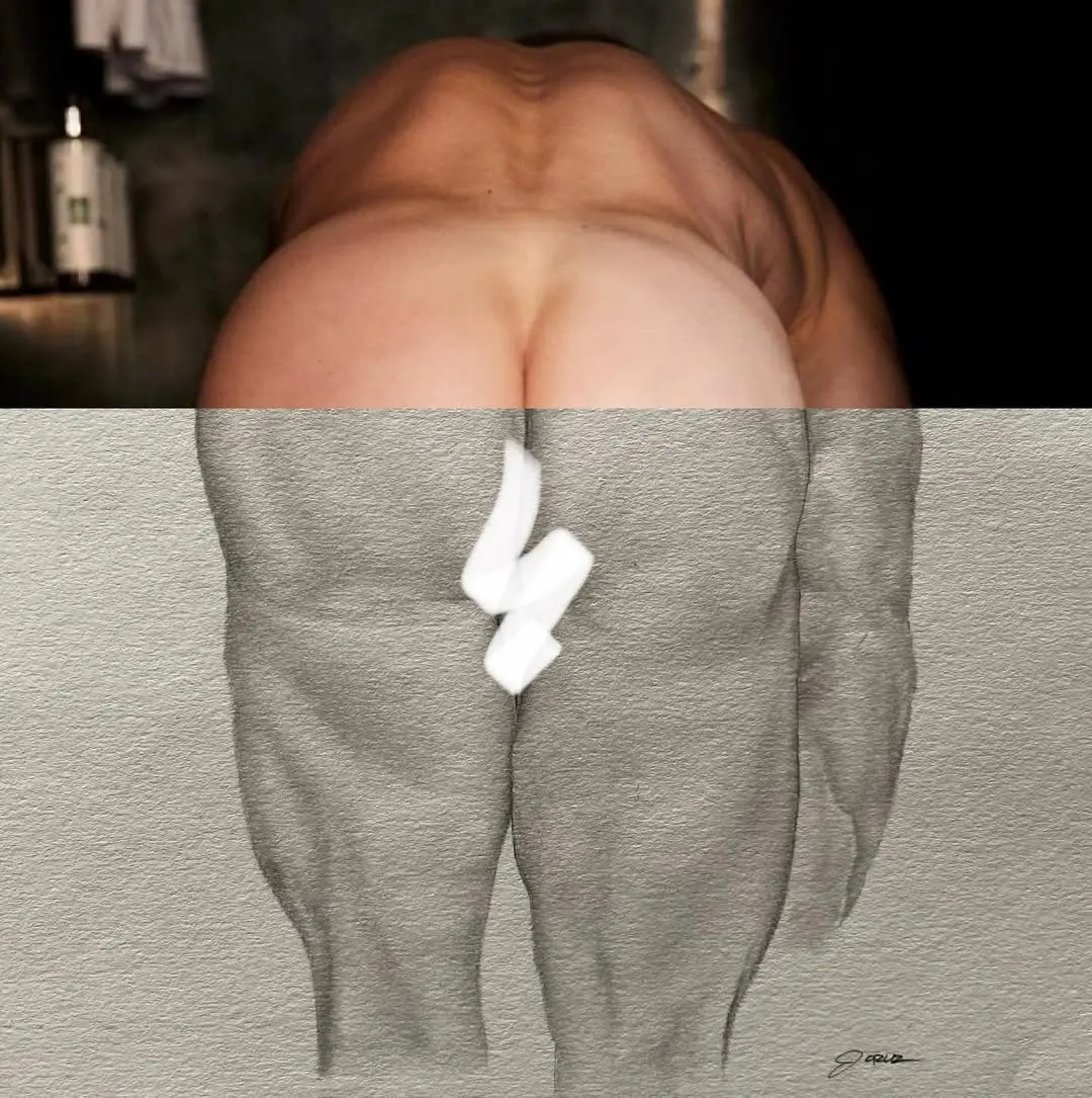 nude male butt pic