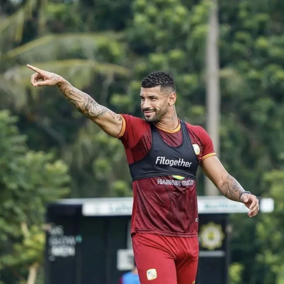 soccer player bulge

