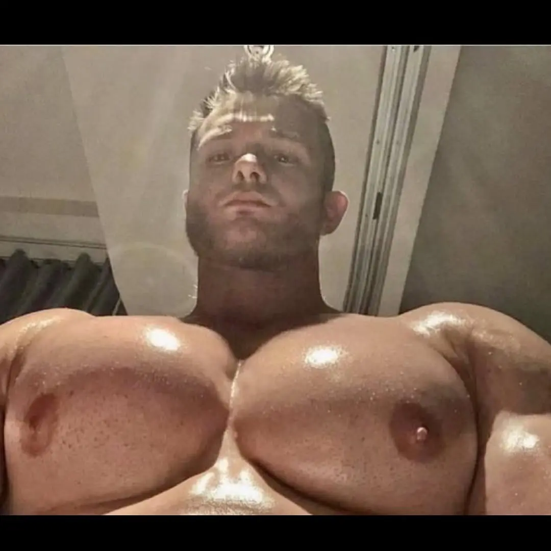 muscle chest model