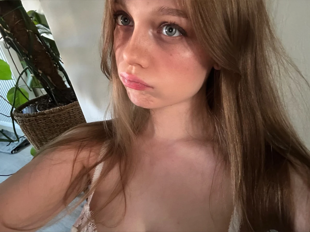 oreob4byFREE OnlyFans Leaks