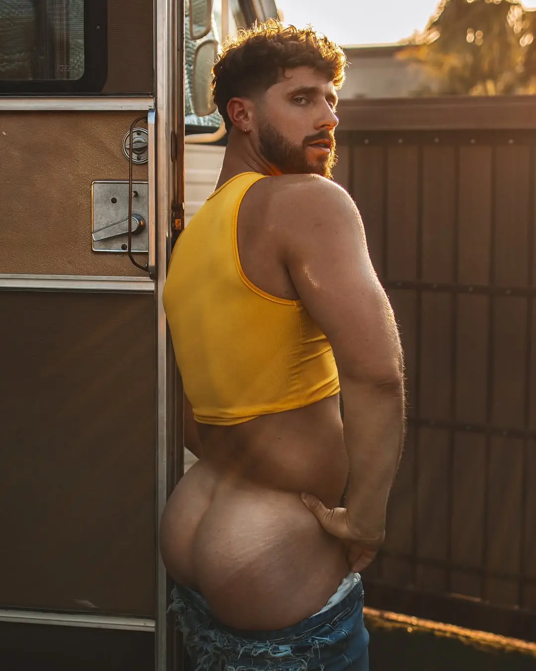 twunk bubble butt with tan line