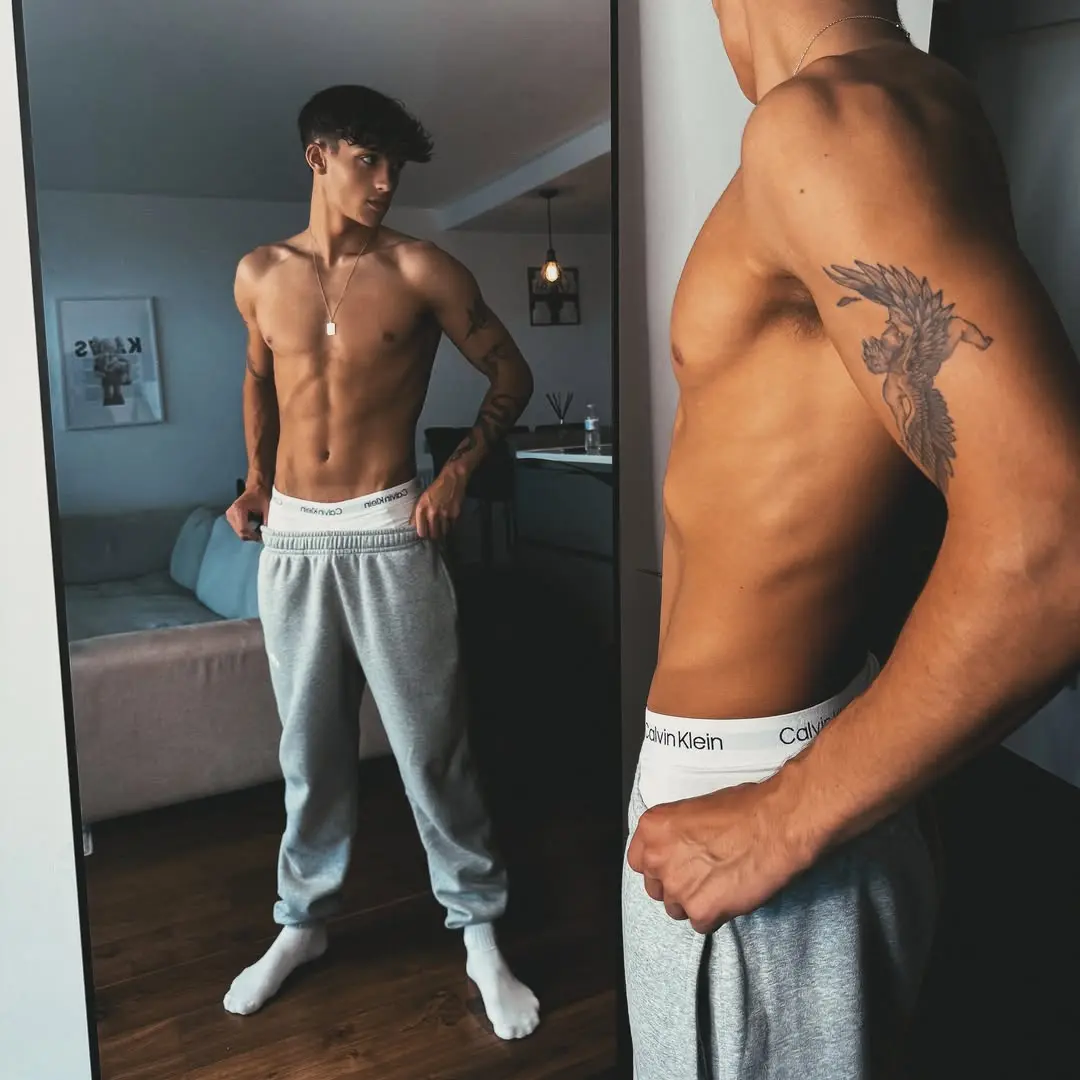 twunk in gray sweatpants 