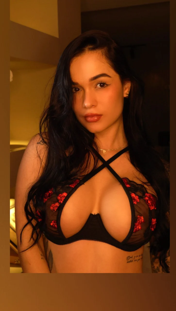 andreaa11g OnlyFans Leaks