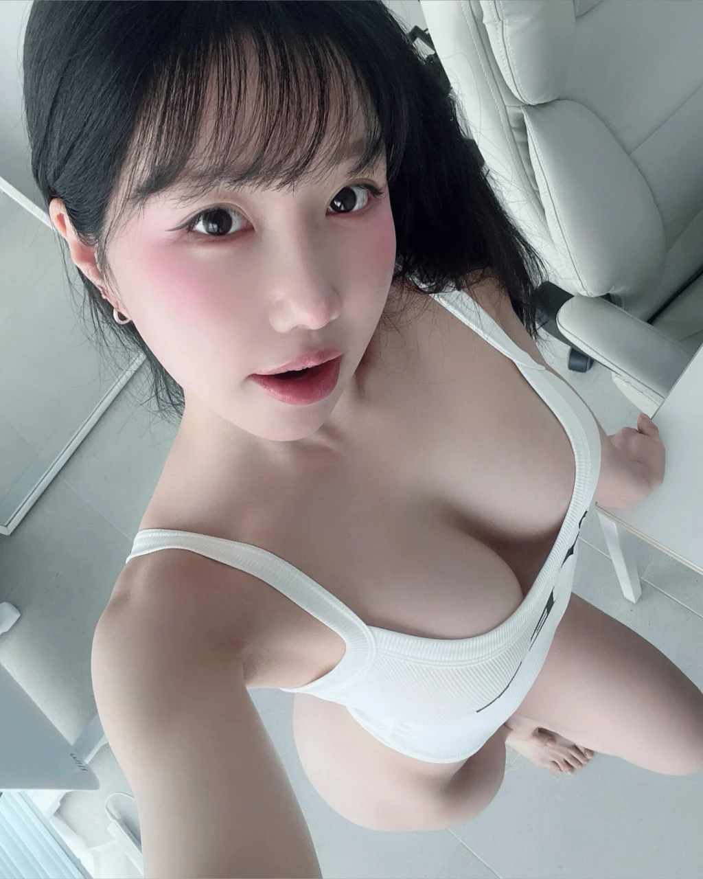 nana.un OnlyFans Leaks