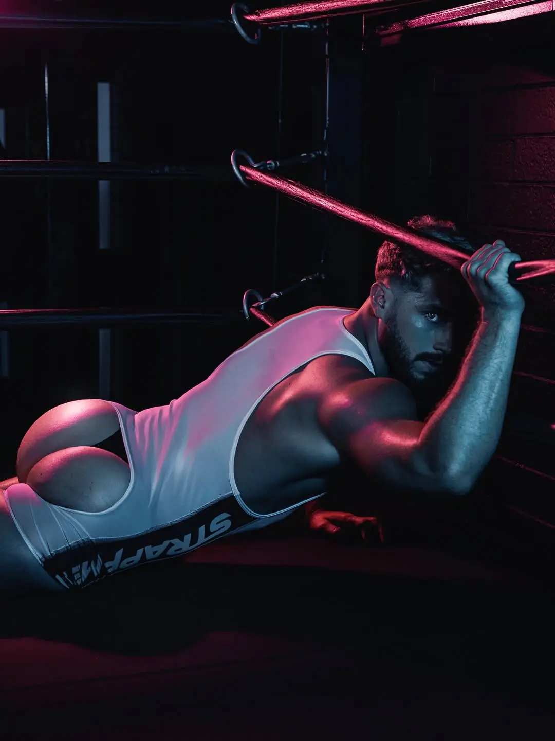 muscle model with bubble butt