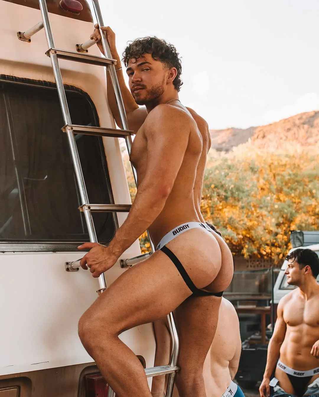 male muscle with bubble butt 