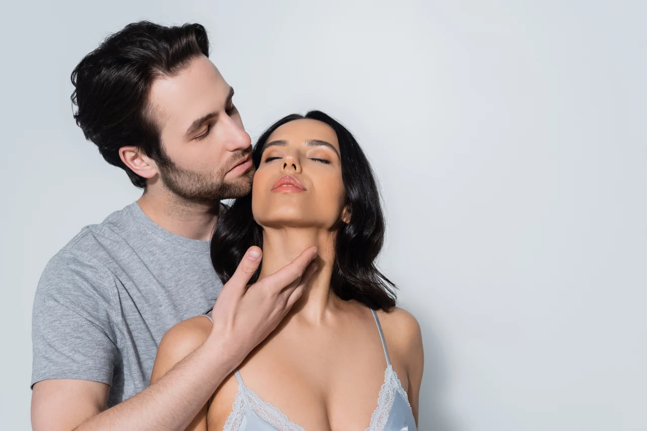 UK Government to Criminalize Pornography Depicting Strangulation Under New Law