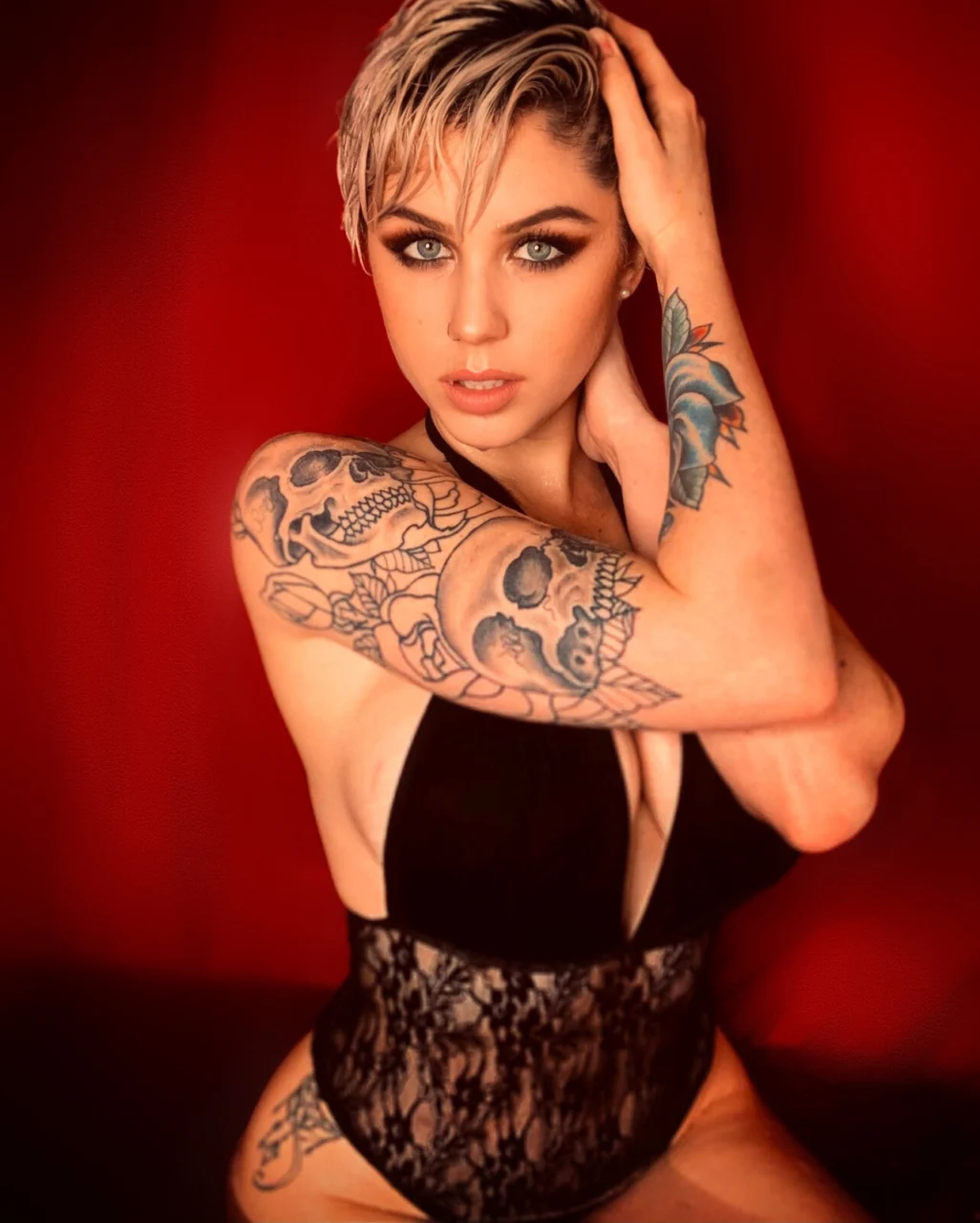 corinnesutton OnlyFans Leaks