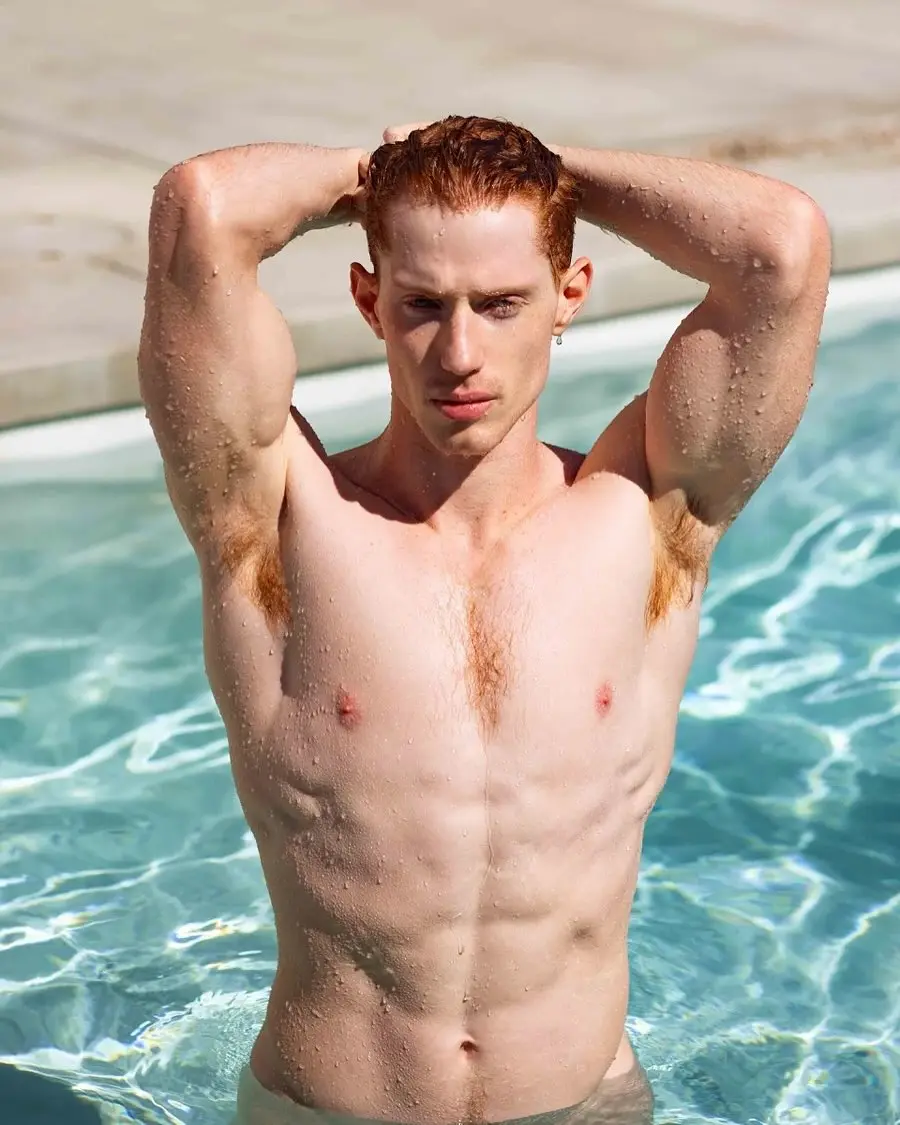 muscle ginger flexing