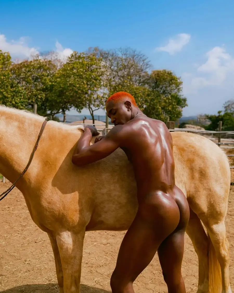 ginger guy bubble butt