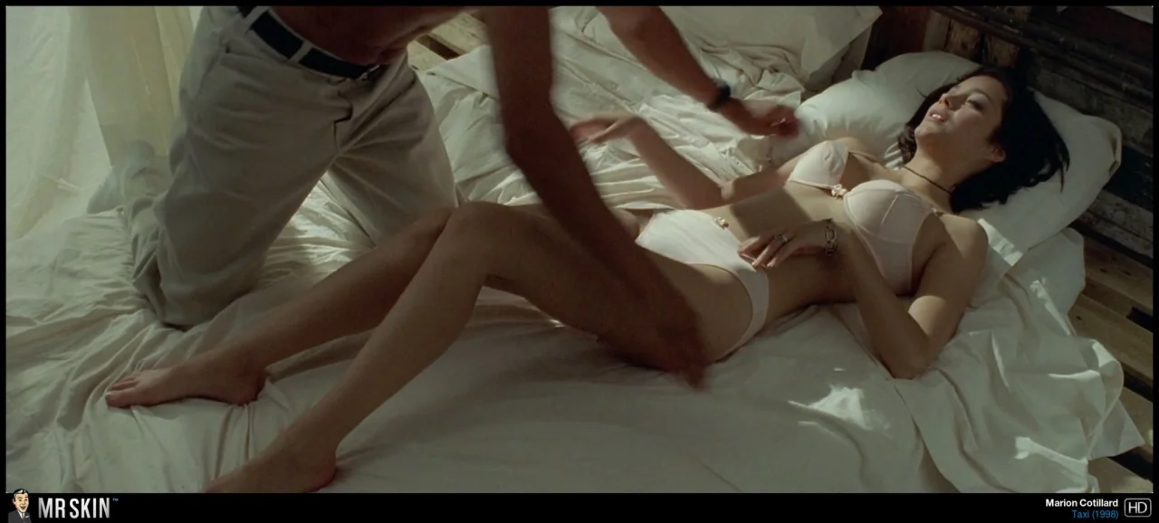Marion Cotillard in Taxi (1998)